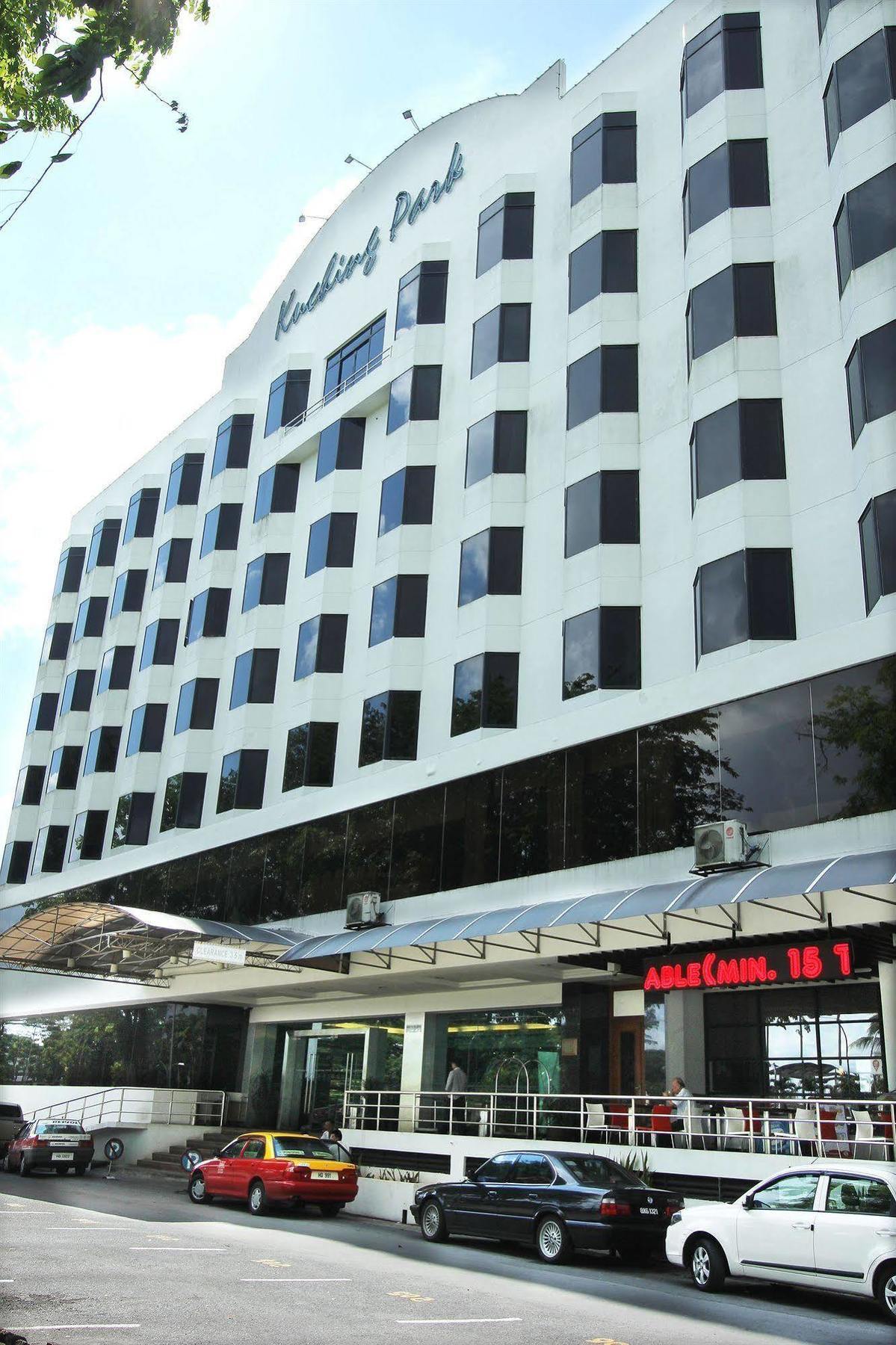 Kuching Park Hotel Exteriér fotografie
